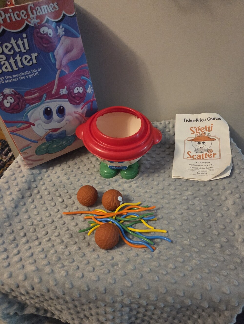 S'getti scatter vintage fisher-price original box but has wear
